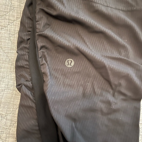 lululemon joggers - Picture 3 of 3